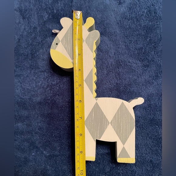 Hobby Lobby Wooden Giraffe and Matching Plaque Set - Picture 7 of 11